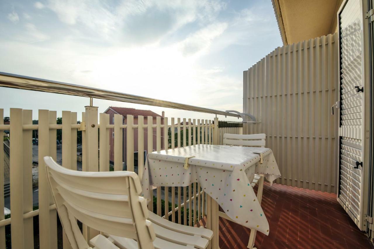 Apartments & Rooms Peranic Novalja Εξωτερικό φωτογραφία